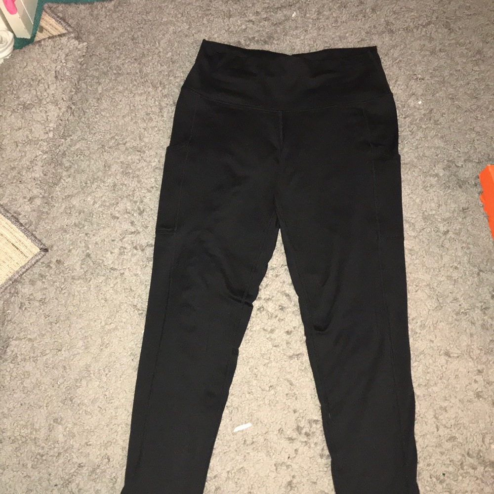 AERIE LEGGINGS W POCKETS!